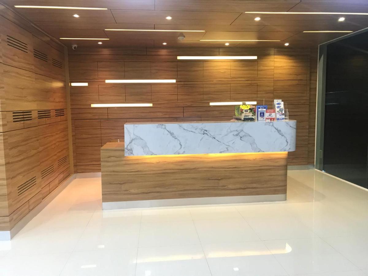 ตะวันอพาร์ทเม้นท์โฮเทลthawanapartmenthotel Сатун Экстерьер фото