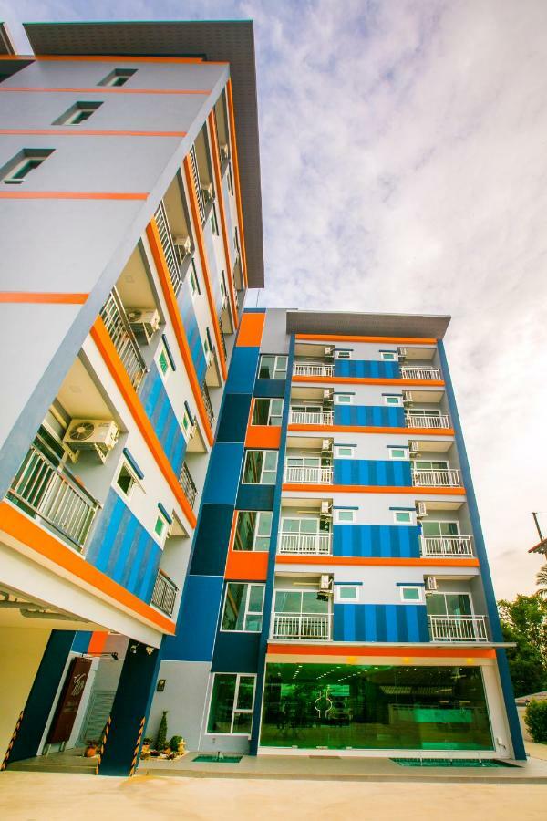 ตะวันอพาร์ทเม้นท์โฮเทลthawanapartmenthotel Сатун Экстерьер фото